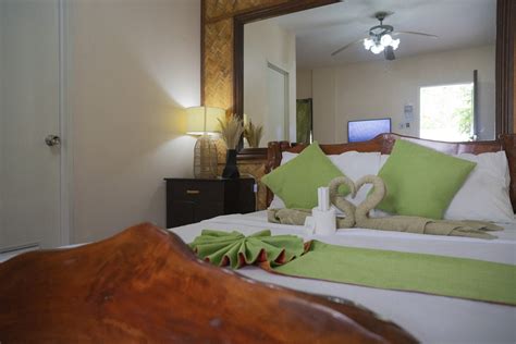 the palm resort and bar|Rooms – The Palms Resort & Bar.